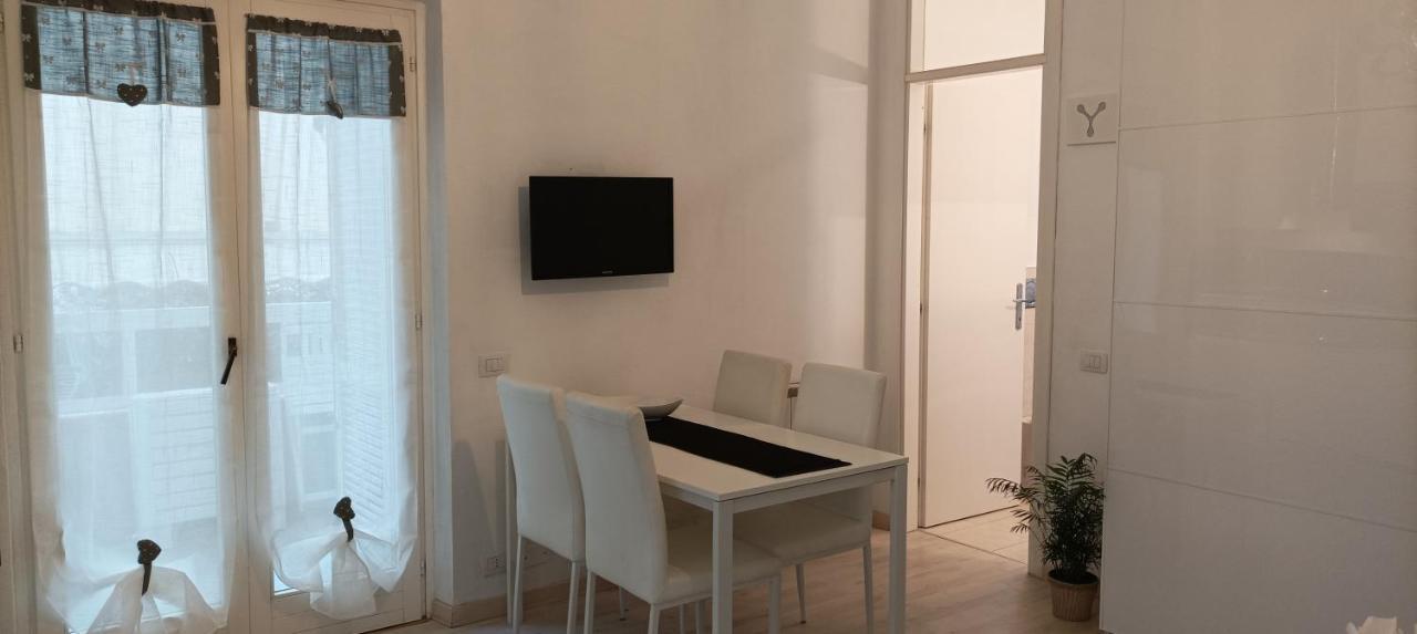 La Casina Di Ale Apartment Marina Di Carrara Exterior photo